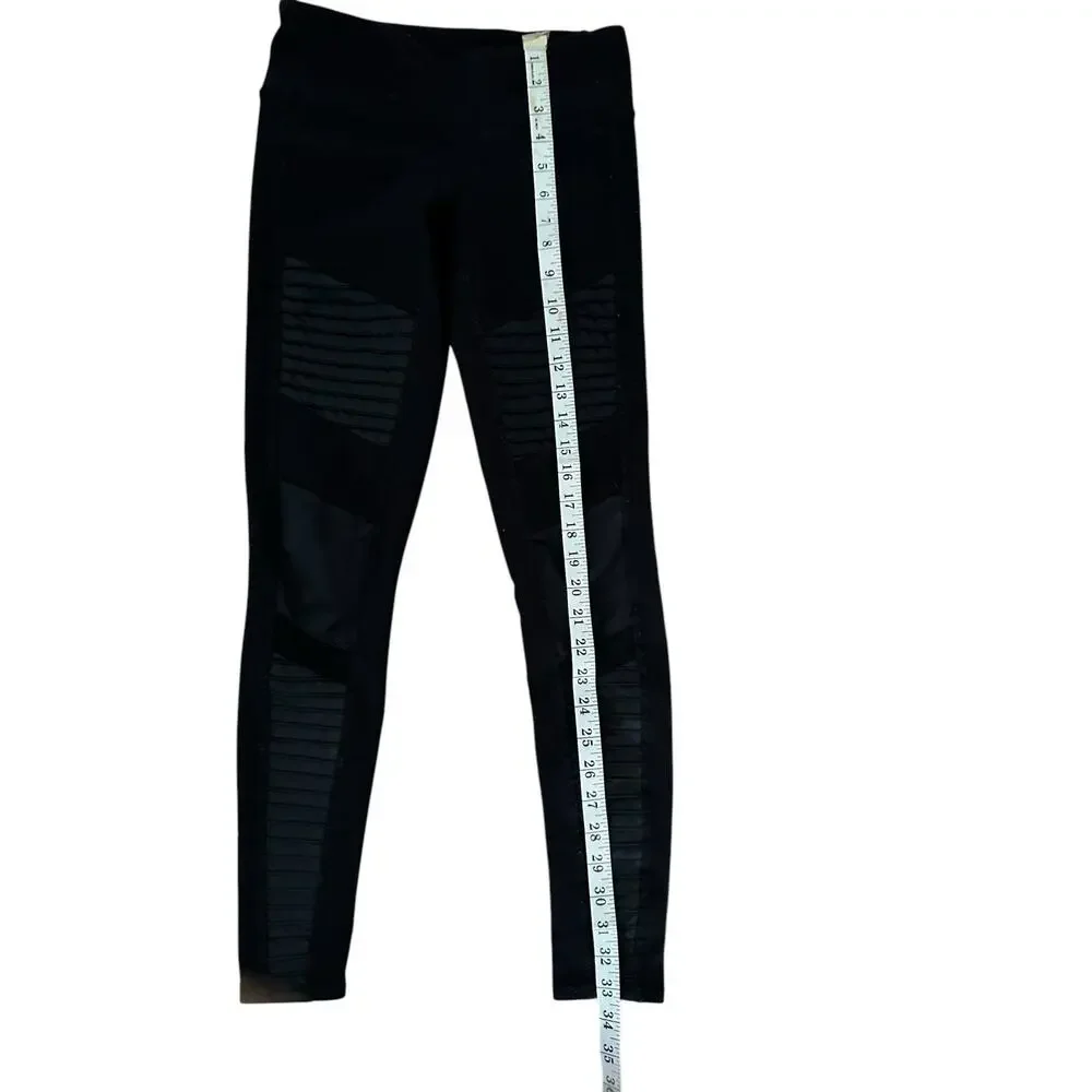 Alo Yoga Women's Moto Leggings size X- small black